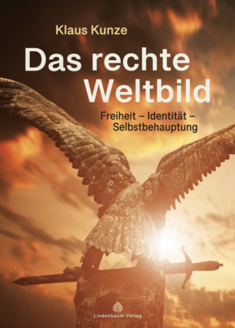 Ein großer Adler breitet seine Schwingen aus und fliegt in einen Sonnenuntergang oder -aufgang. Auf dem Buchcover von: Klaus Kunze: Das rechte Weltbild. 